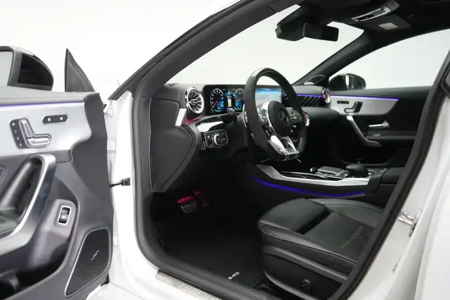 Mercedes-Benz Cla view 15