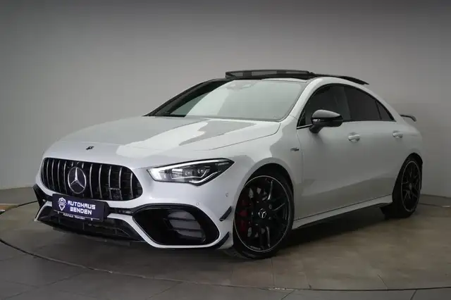 Mercedes-Benz Cla view 3