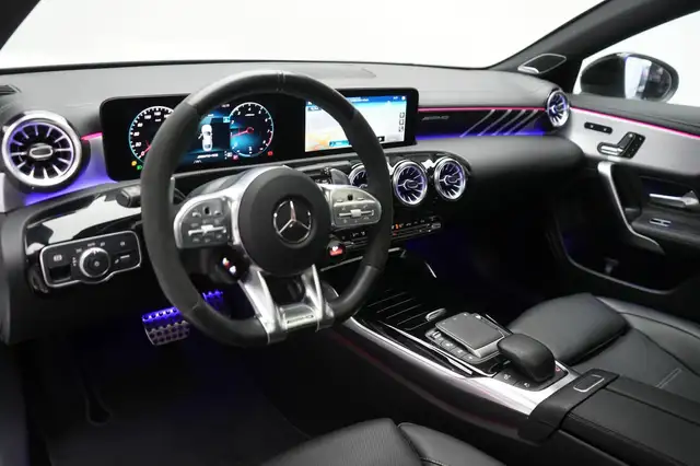Mercedes-Benz Cla view 17