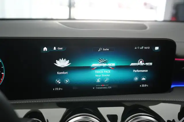 Mercedes-Benz Cla view 22