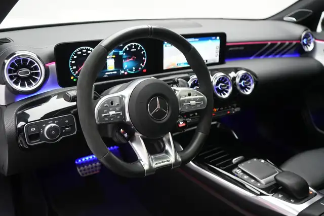 Mercedes-Benz Cla view 18