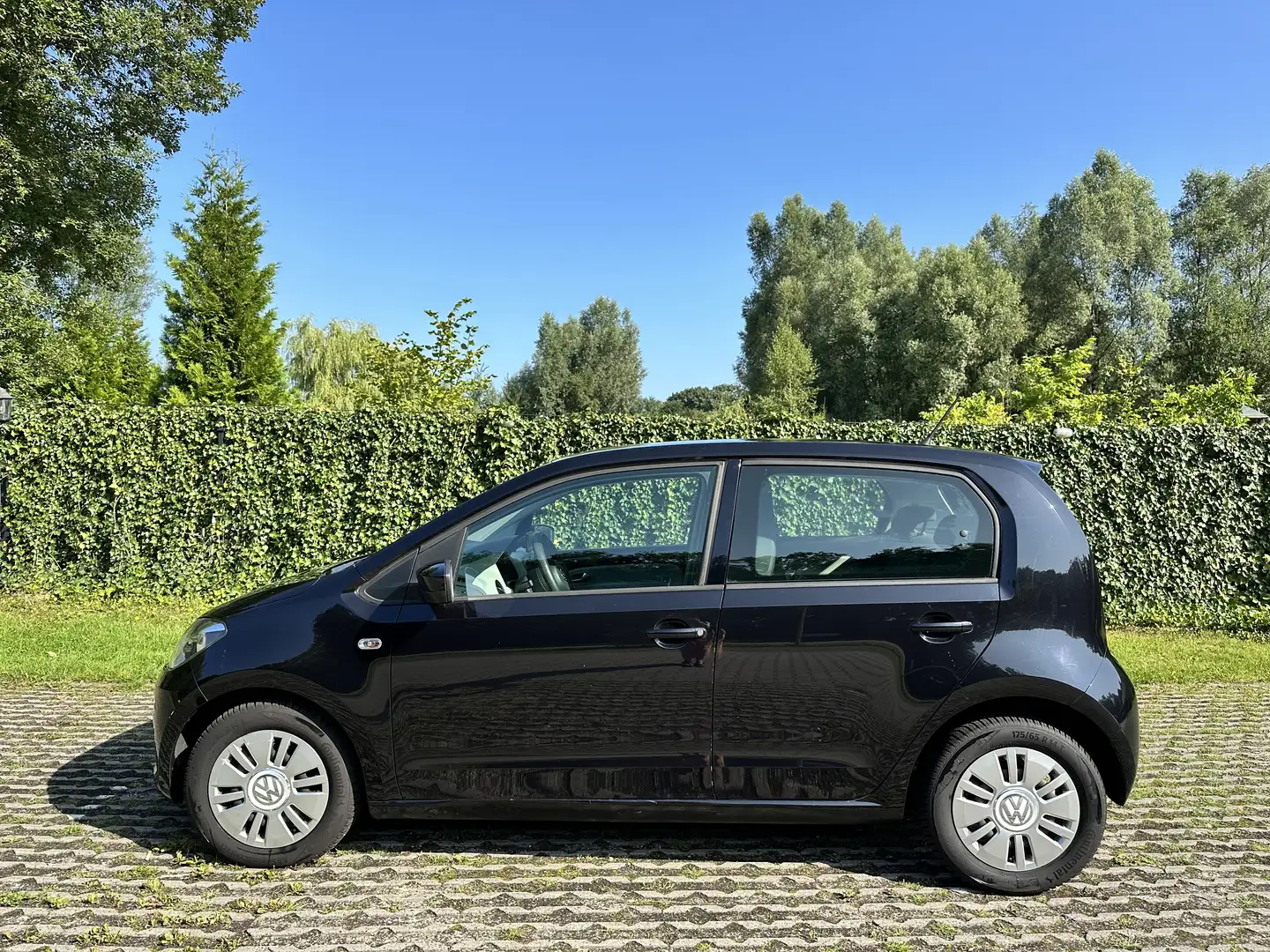 Volkswagen up! BlueMotion Technology club - 2