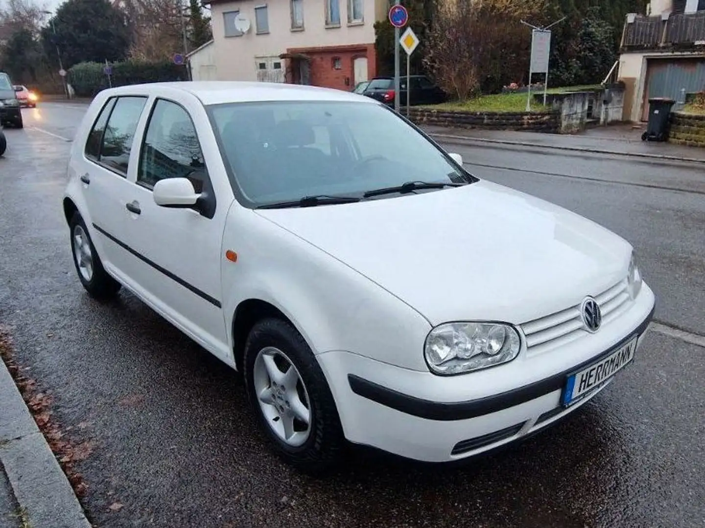 Volkswagen Golf IV Comfortline 5-türig Tüv neu White - 1
