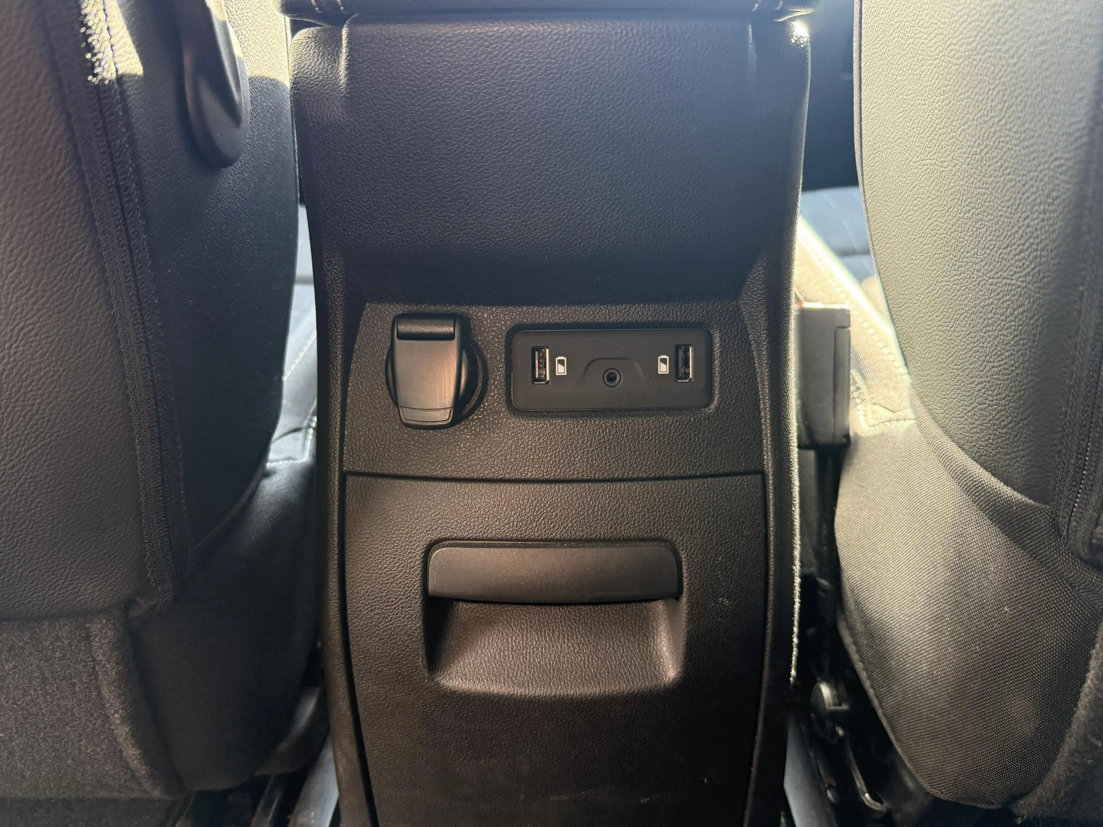 Renault Scenic 1.3 TCe Limited l Navi l Camera l Lichtmetaal — photo 11