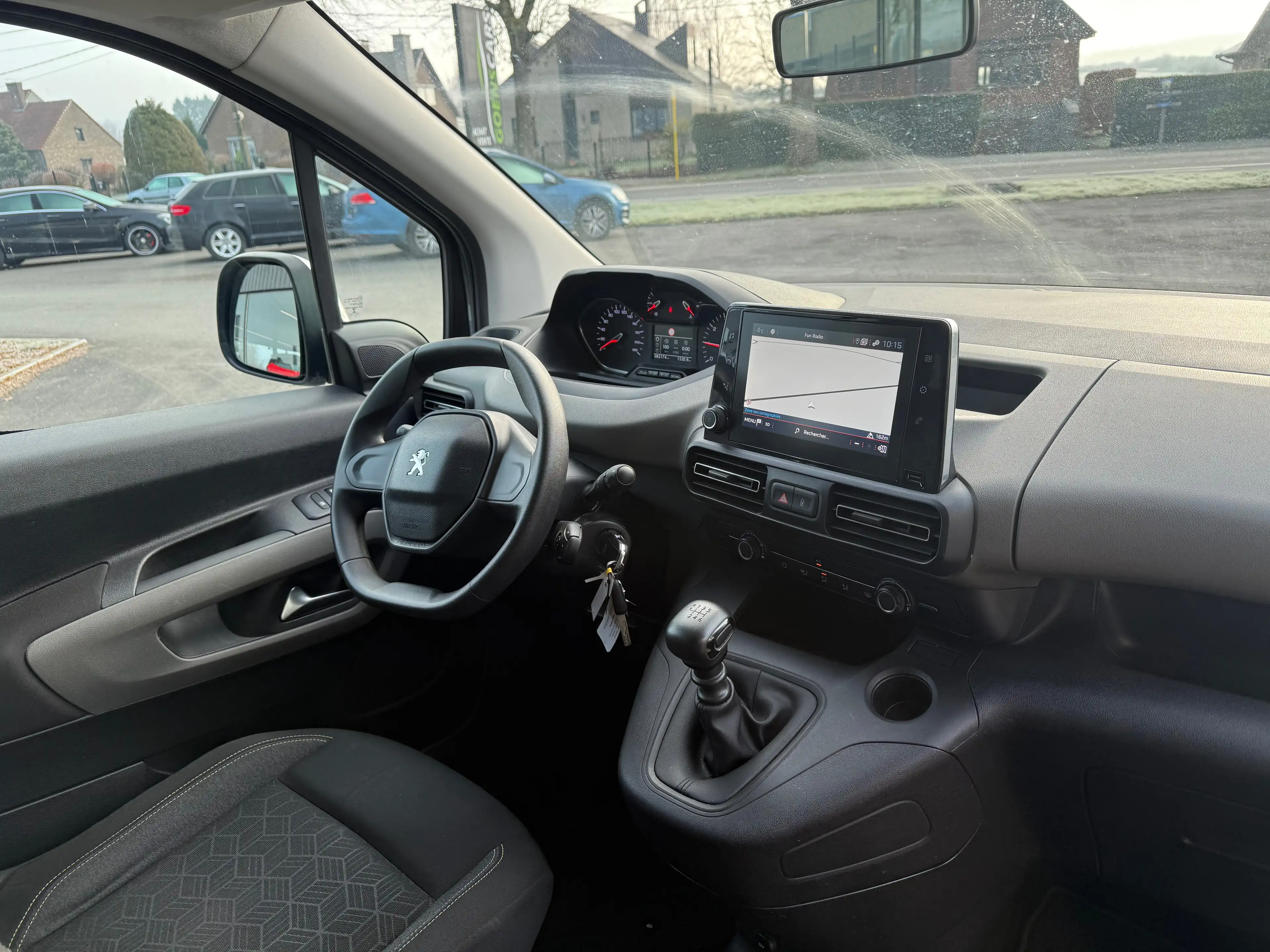 Peugeot Rifter Rifter 1.2T CLIM,GPS,RADARS,PRÊTE À IMMATRICULER,GARANTIE… — photo 6