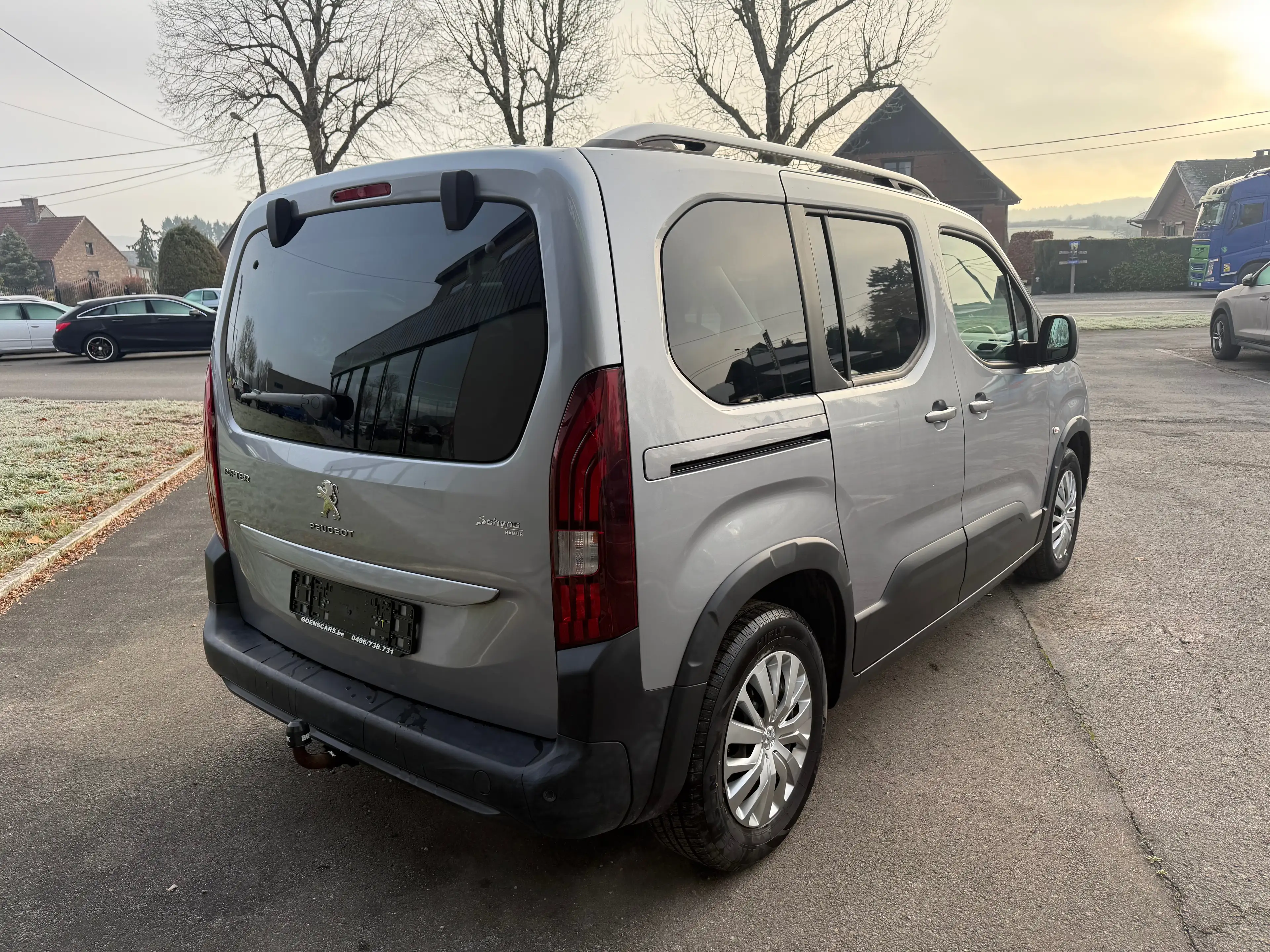 Peugeot Rifter Rifter 1.2T CLIM,GPS,RADARS,PRÊTE À IMMATRICULER,GARANTIE… — photo 4