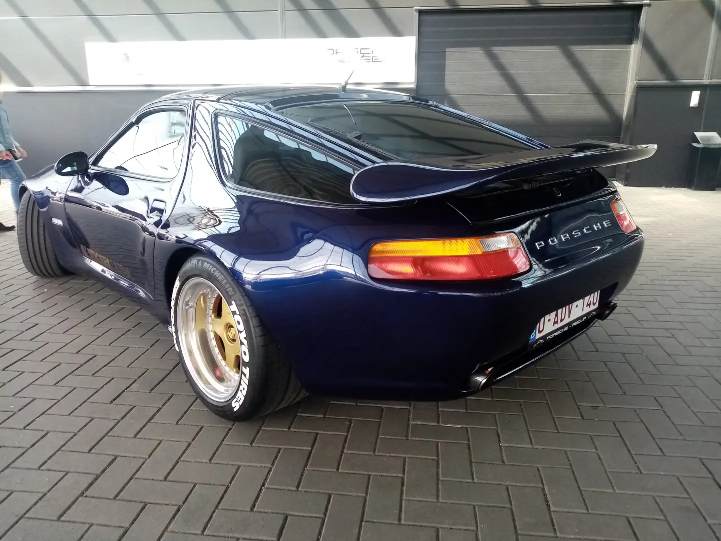 Porsche 928 s4 strosek ultra Azul - 2