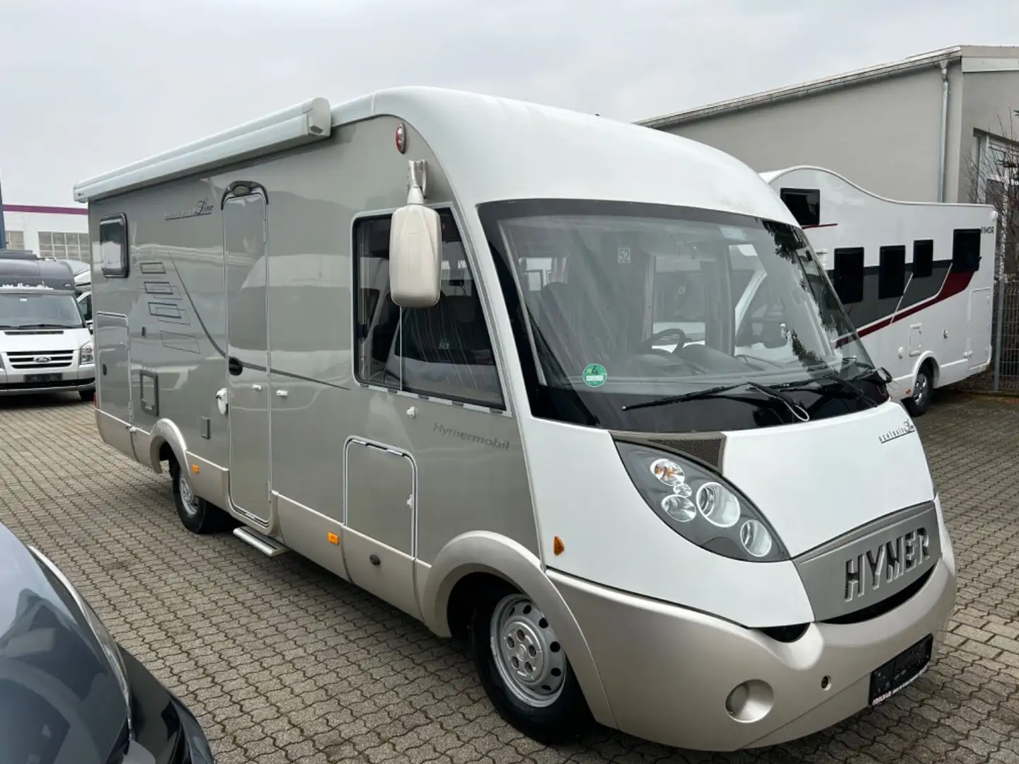 Hymer/Eriba B 614 CL Exclusive Line /158PS 3,0l/1.Hand/Solar Or - 2