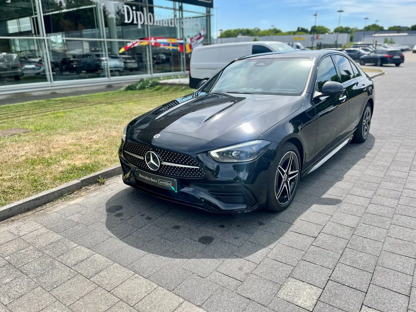Mercedes-Benz C 300 C 300 e PHEV AMG Line (230 kW) Zwart - 1