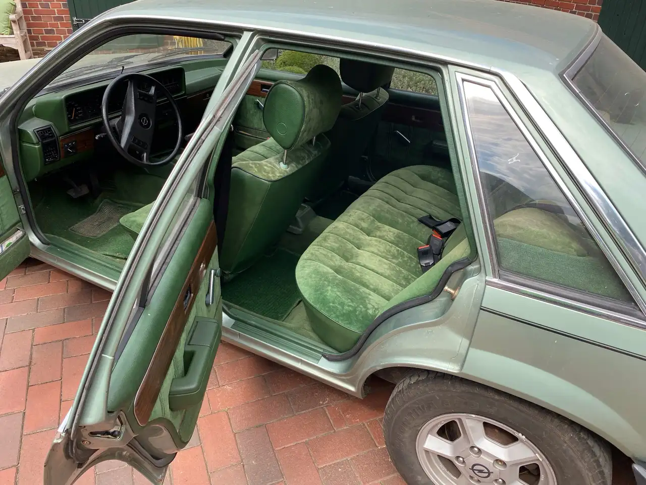 Opel Senator, foto 12