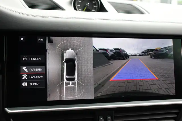 Porsche Cayenne view 18