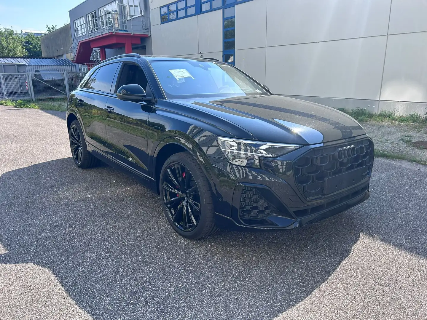 Audi Q8 60 TFSIe competition Noir - 1