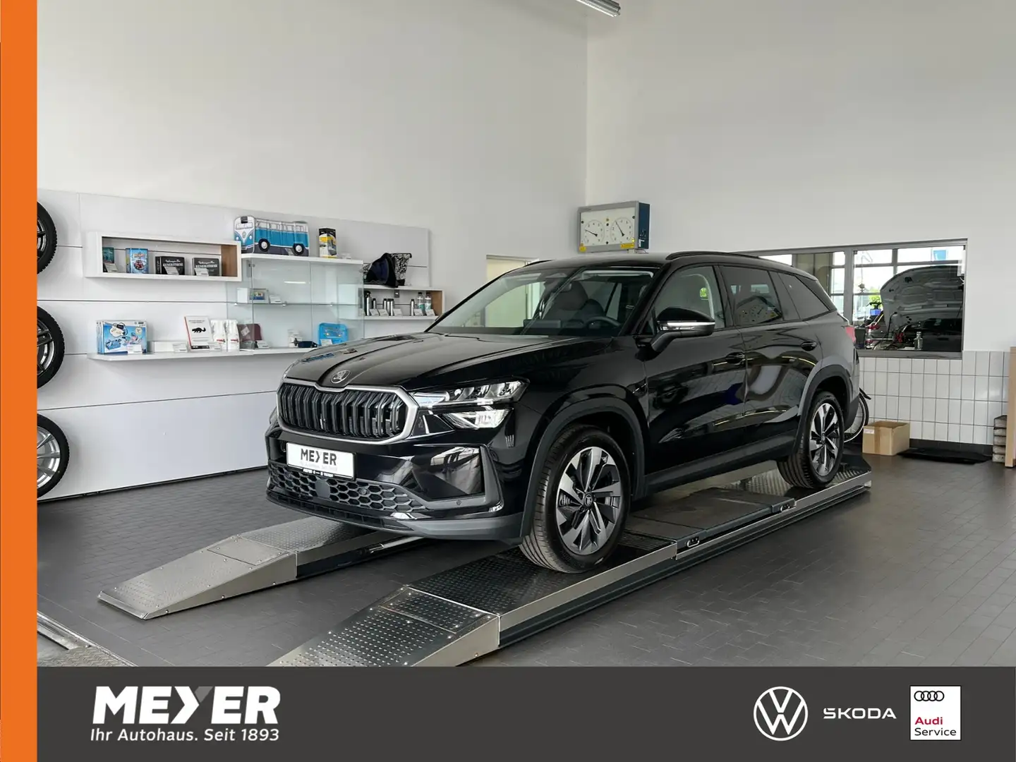 Skoda Kodiaq Selection 2.0 TDI DSG *AHK, LED, Kamera* Zwart - 1