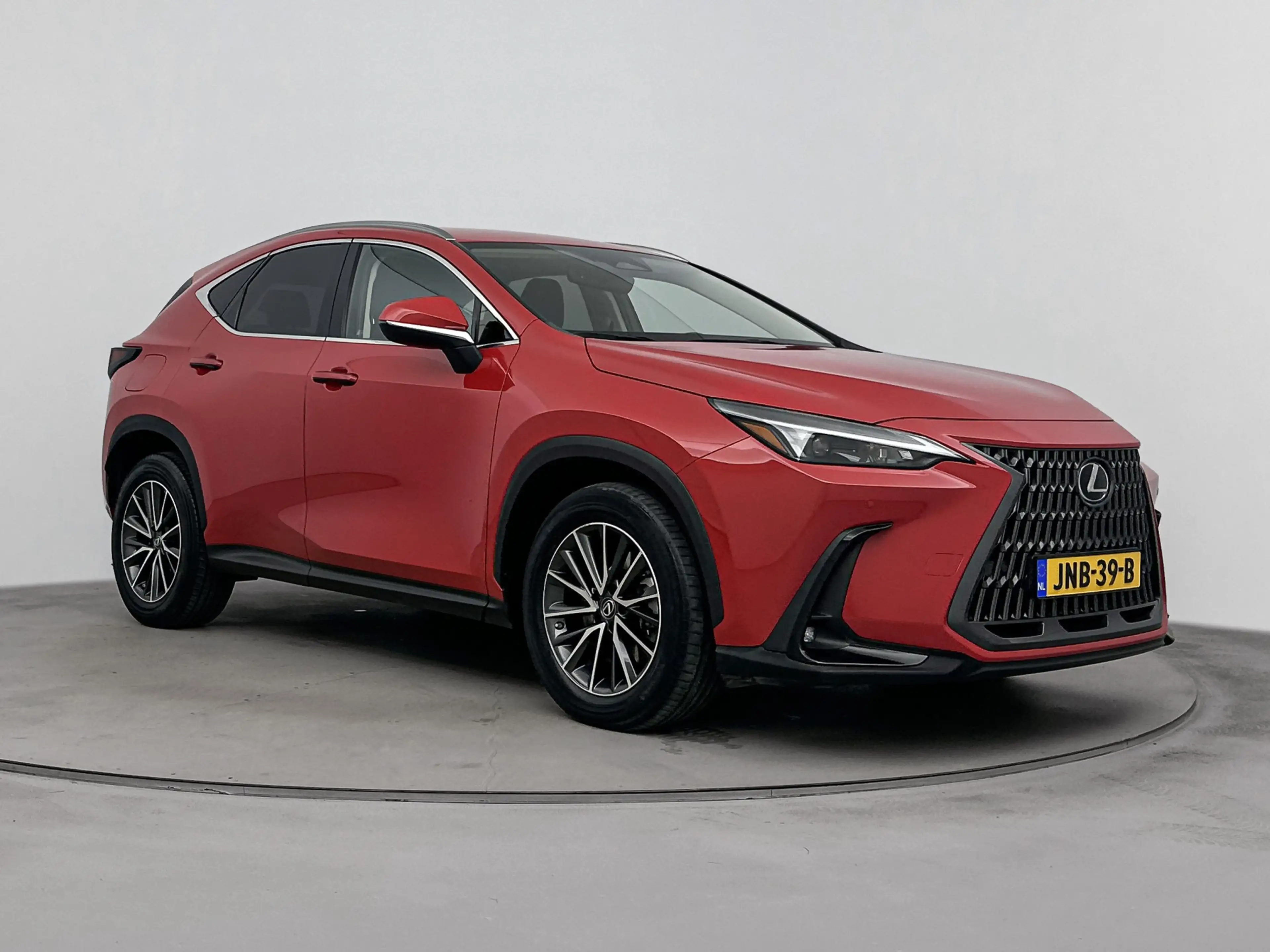 Lexus NX 450h+ AWD Launch Edition | Carplay | Adaptive Cruise Con — photo 12