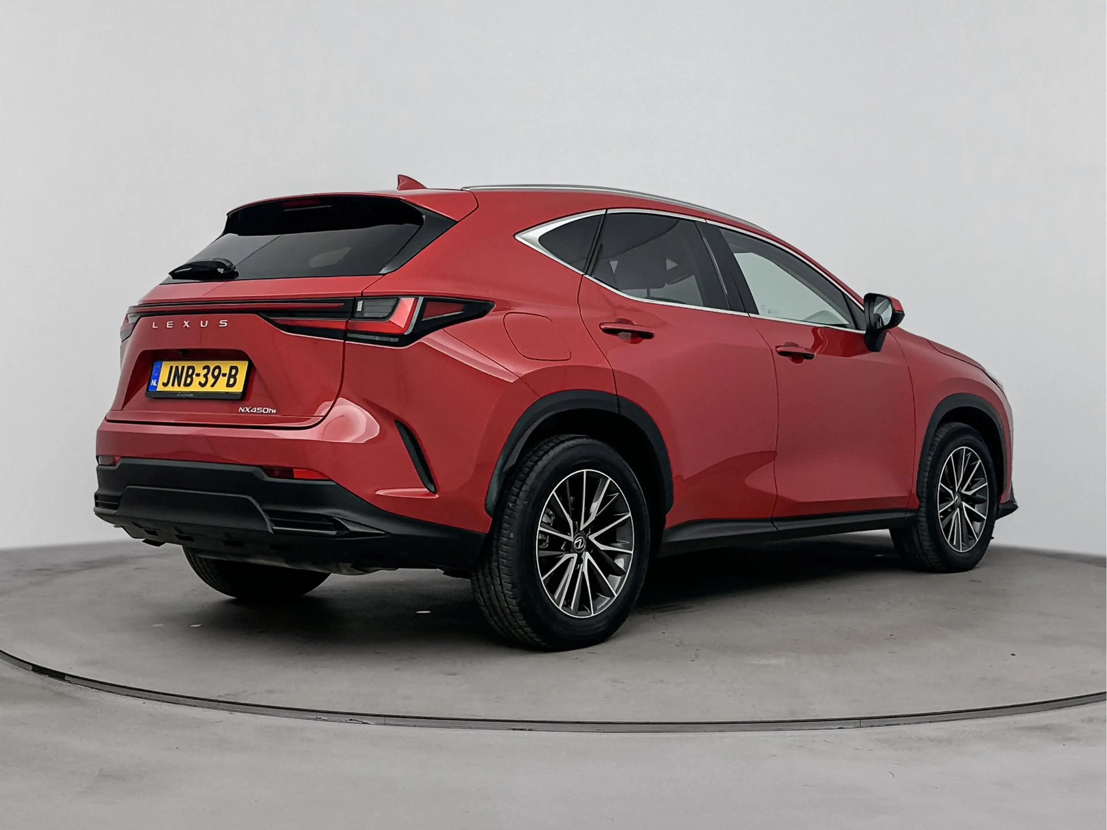 Lexus NX 450h+ AWD Launch Edition | Carplay | Adaptive Cruise Con — photo 2