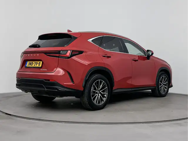 Lexus NX view 2