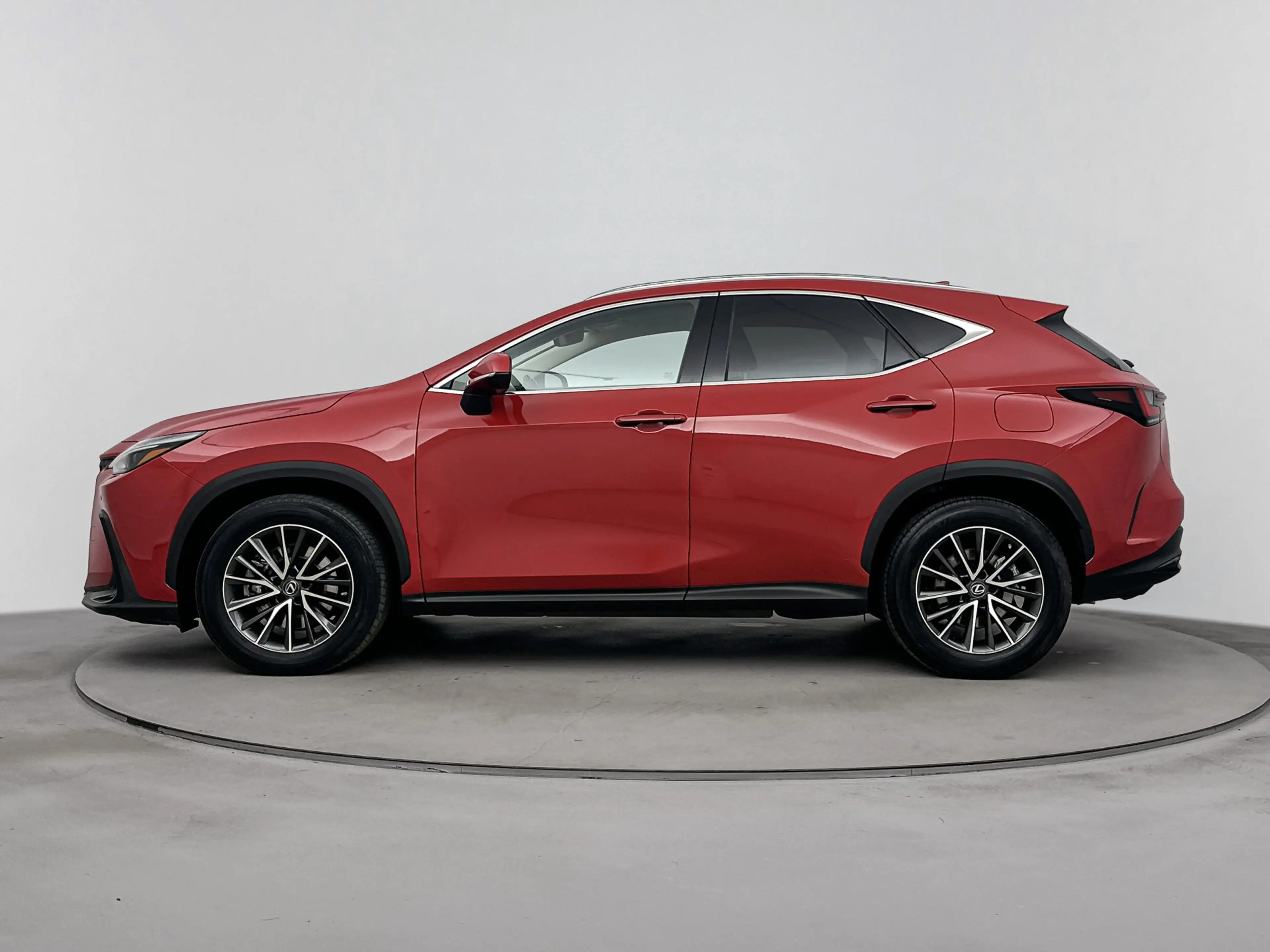 Lexus NX 450h+ AWD Launch Edition | Carplay | Adaptive Cruise Con — photo 3