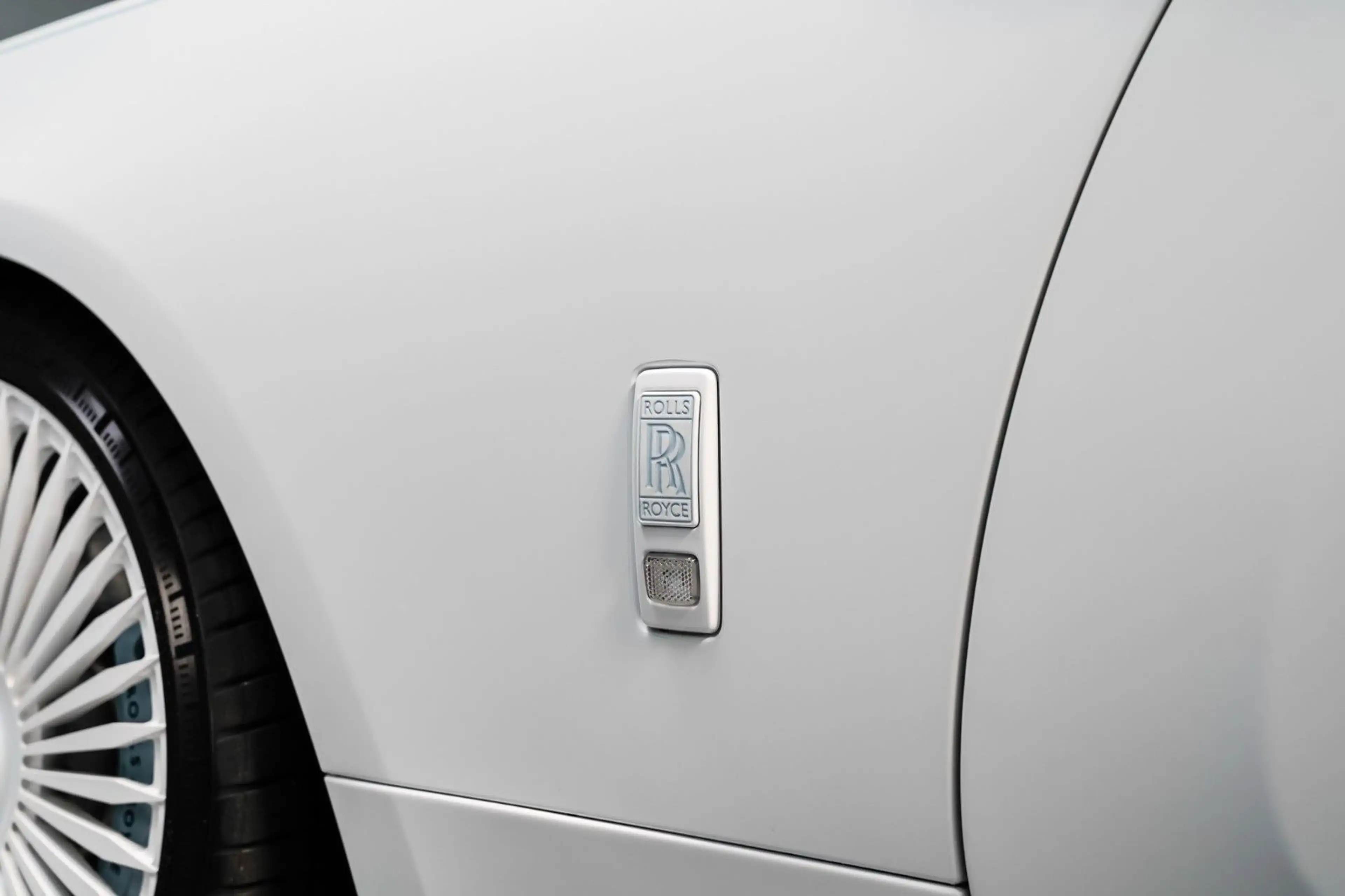 Rolls-Royce Dawn *Matt White* Charles Blue Leather* 22" — photo 7