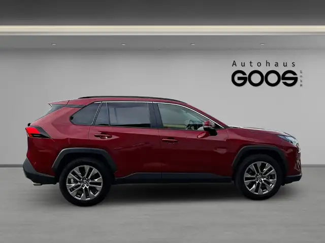 Toyota Rav4 view 6