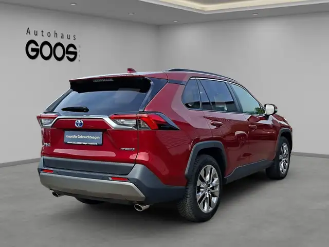 Toyota Rav4 view 5