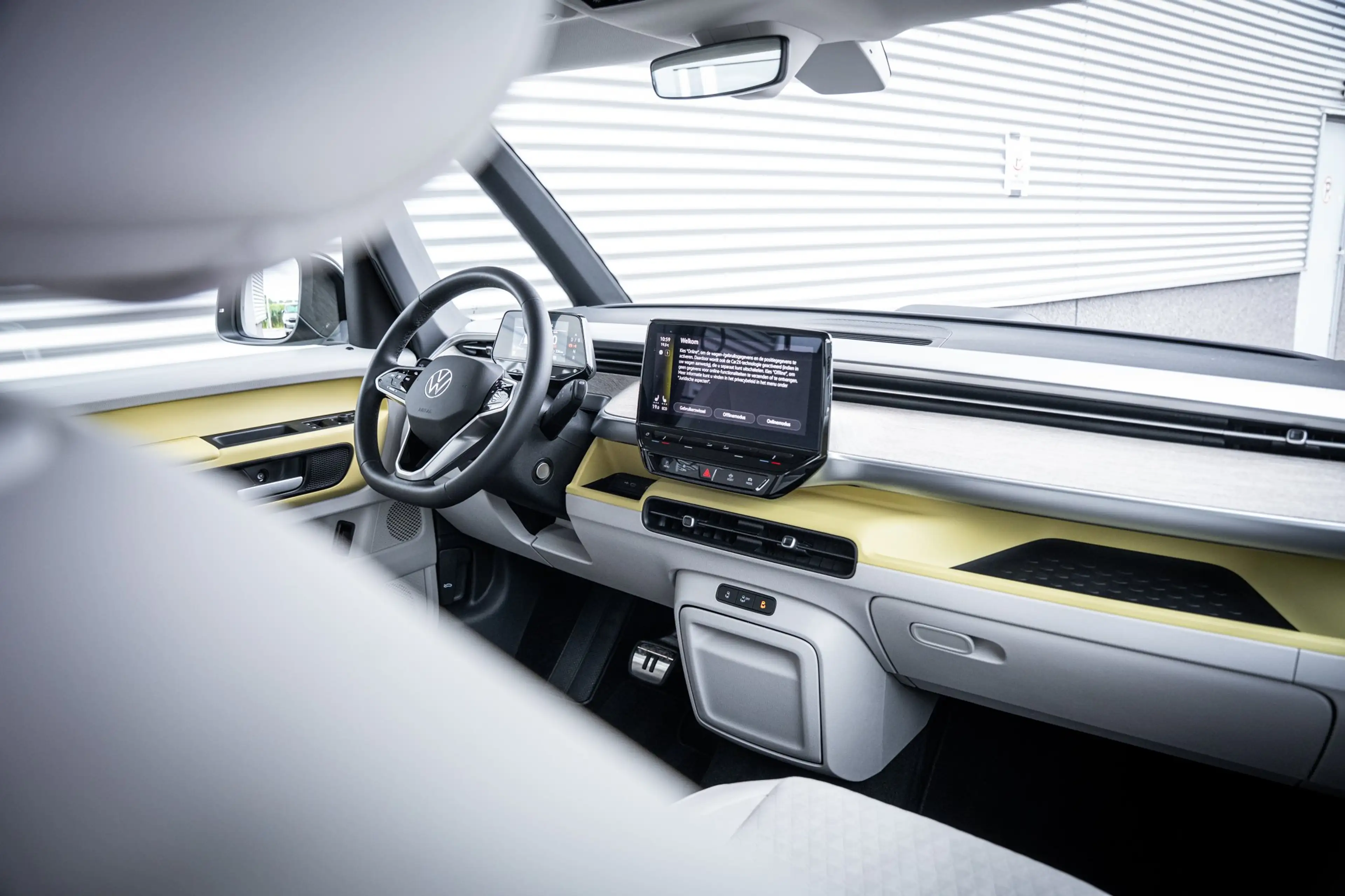 Volkswagen ID. Buzz 1st 77kWh 204pk | Trekhaak | Elektrische schuifdeu — photo 7
