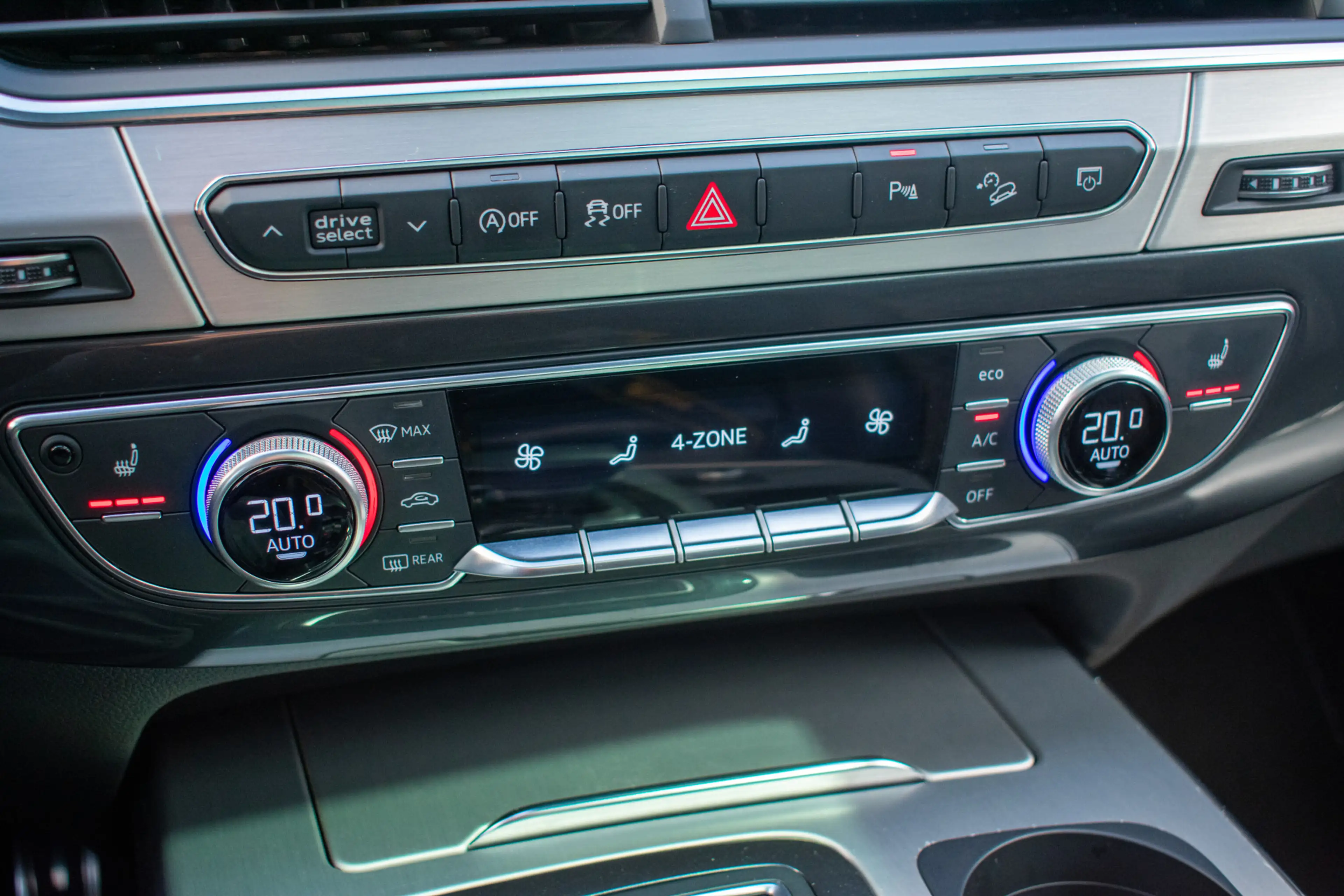 Audi SQ7 4.0 TDI SQ7 quattro Pro Line + 7p-Pano-ACC-Sportso — photo 15