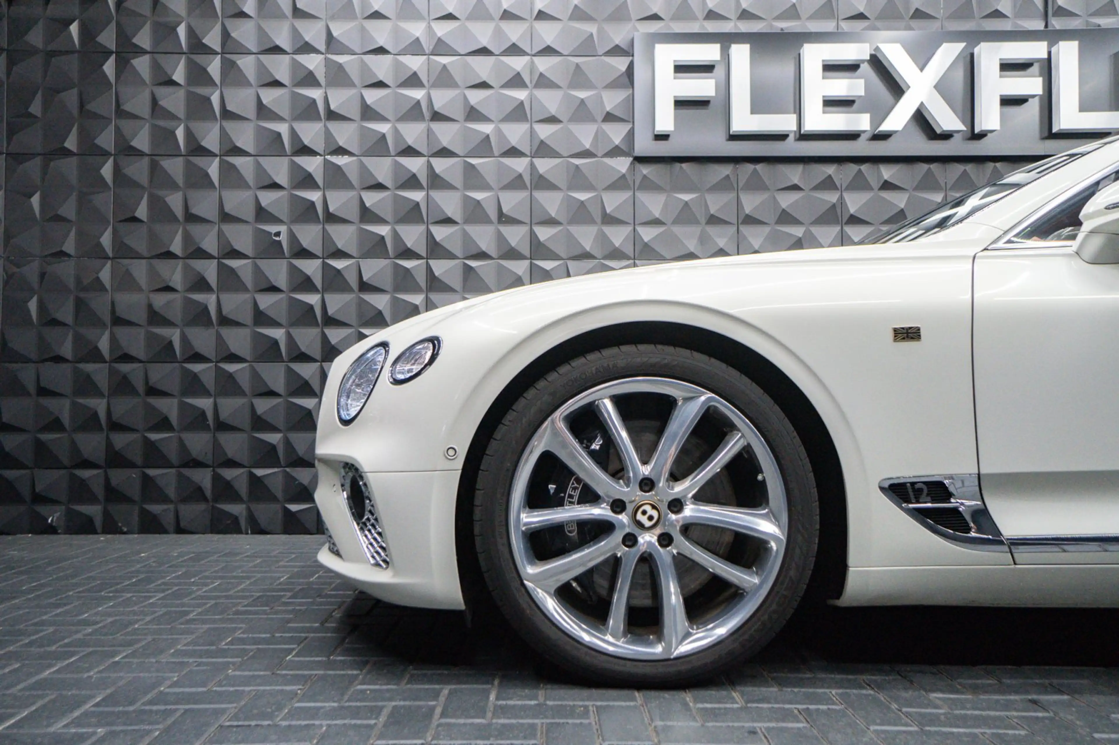 Bentley Continental GTC 100Jahre Edition Mulliner — photo 5