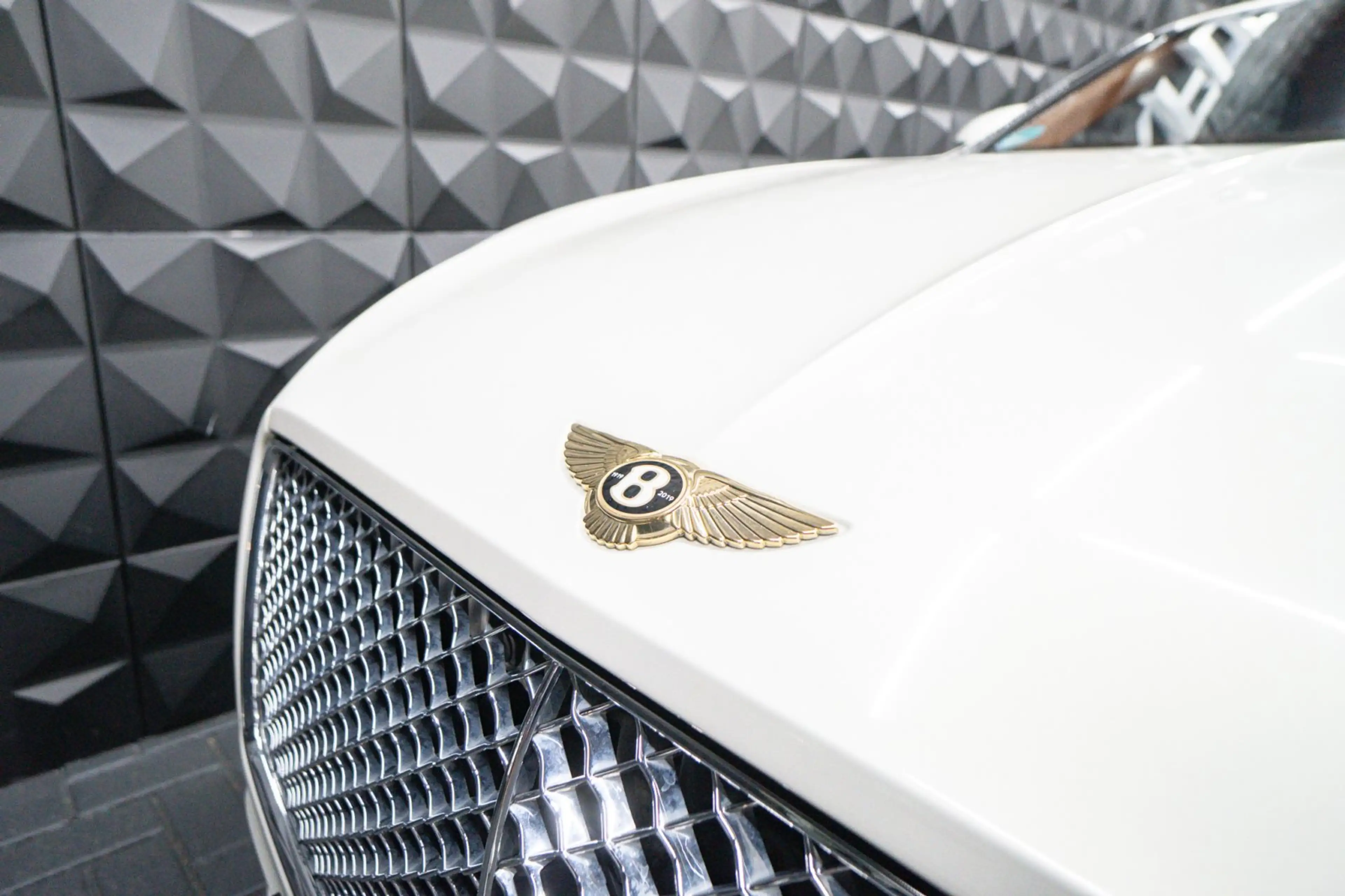 Bentley Continental GTC 100Jahre Edition Mulliner — photo 8