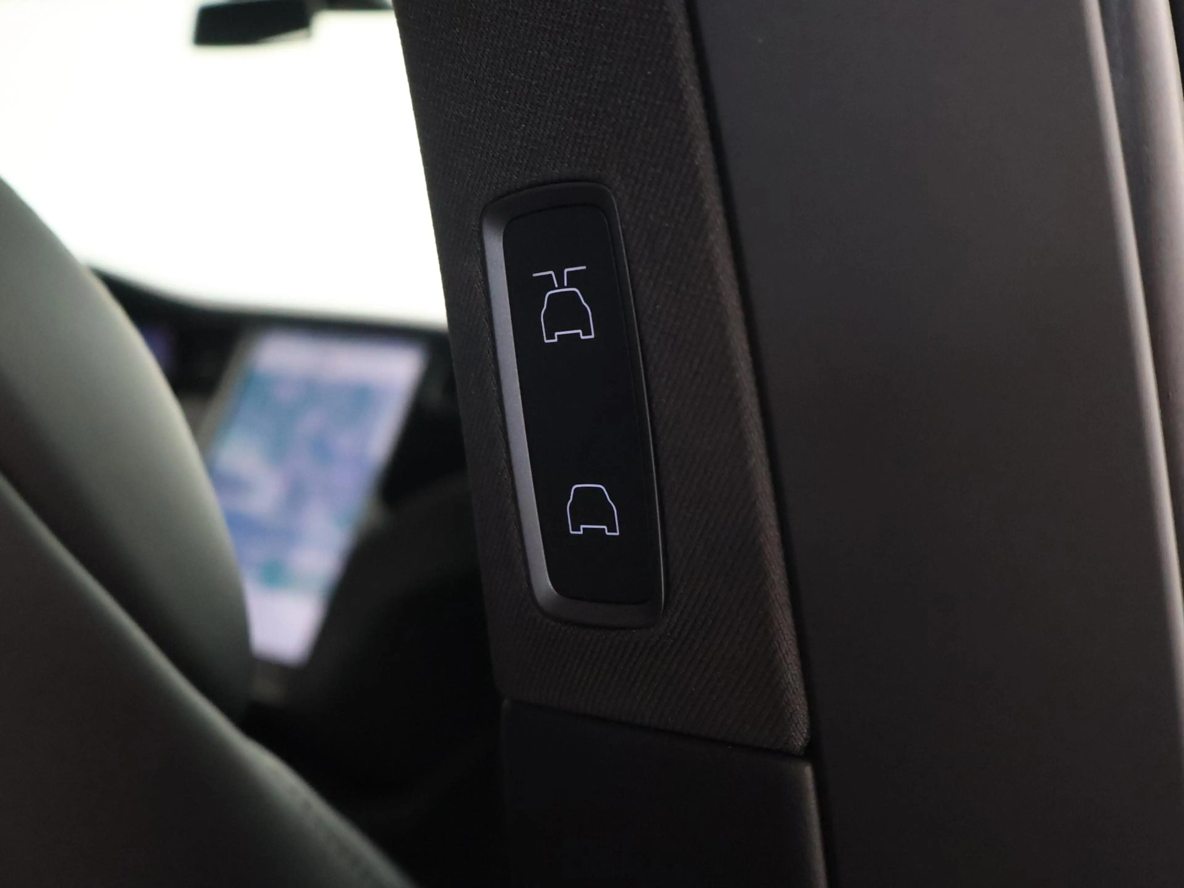 Tesla Model X 75D 333 PK BASE + TREKHAAK 2250 KG | STOELVERW. V+ — photo 16