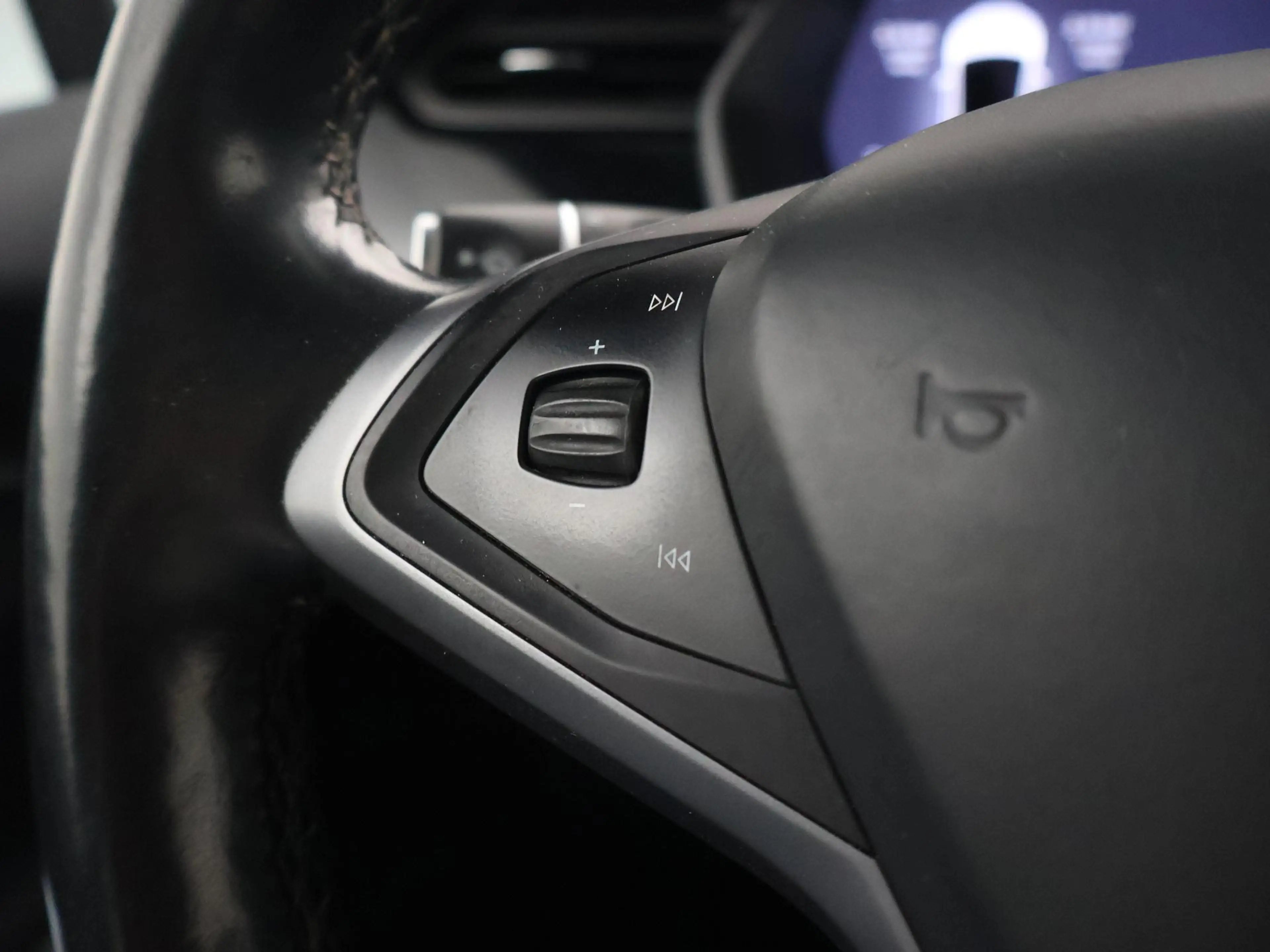 Tesla Model X 75D 333 PK BASE + TREKHAAK 2250 KG | STOELVERW. V+ — photo 29