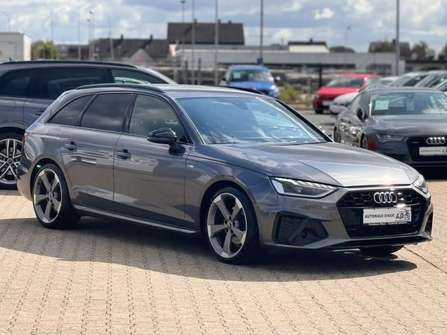 Audi A4 Avant 35 TDI S line Gris - 2