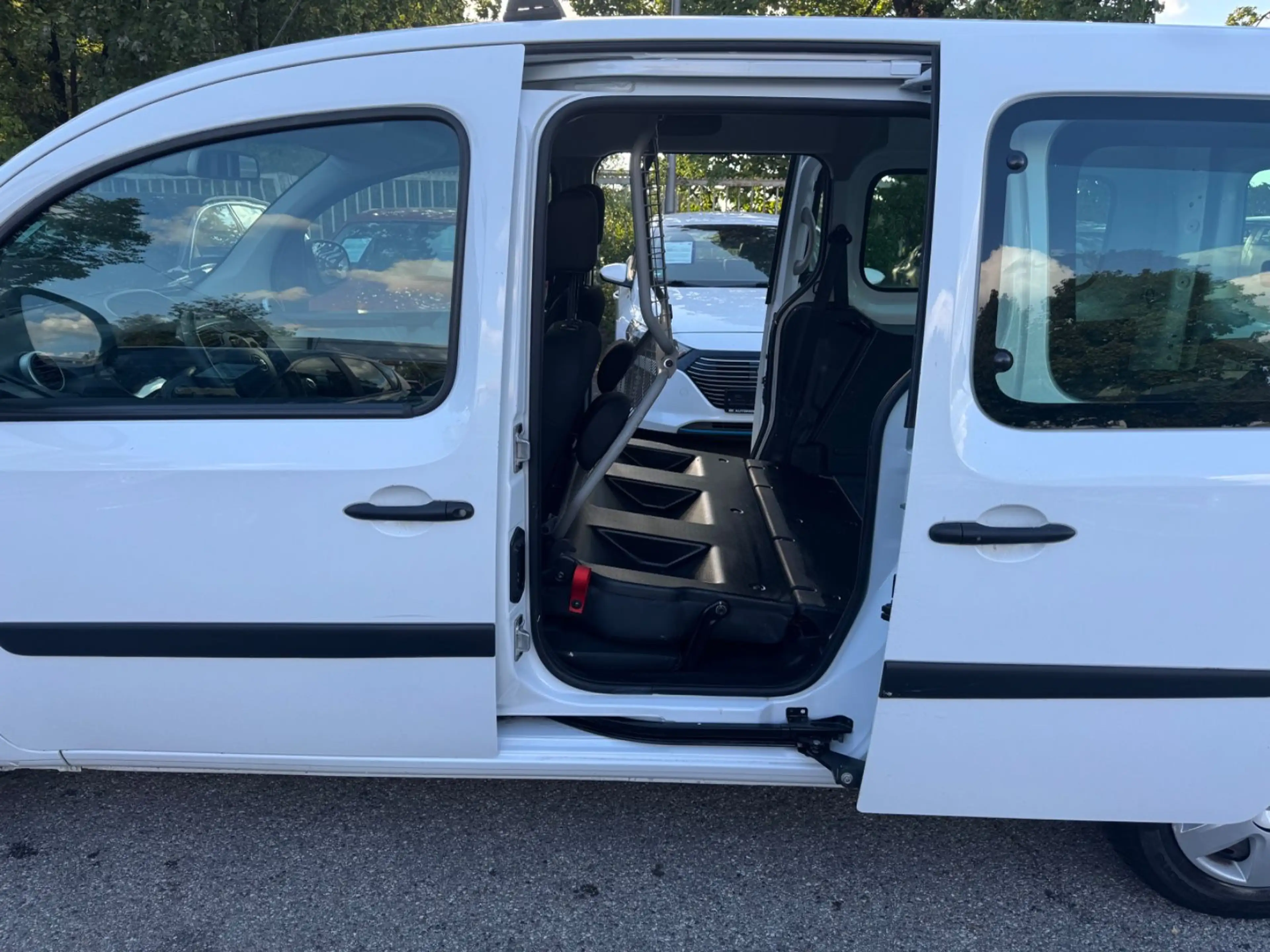 Nissan NV250 Kastenwagen L2H1 2,2t Doka Comfort — photo 12