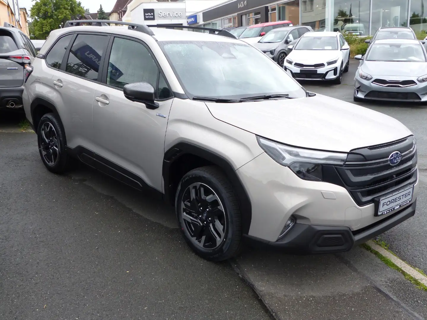 Subaru Forester 2.0ie -viele Farben am Lager !! Gold - 2