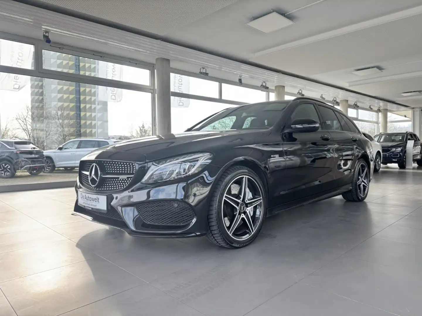 Mercedes-Benz C43 T AMG 4Matic AUT. NAVI LED SHZG GRA GBA BT Чорний - 2