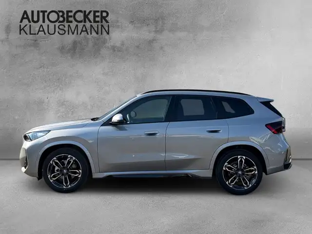 BMW X1 view 3