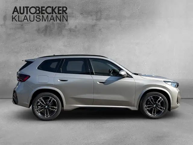BMW X1 view 4