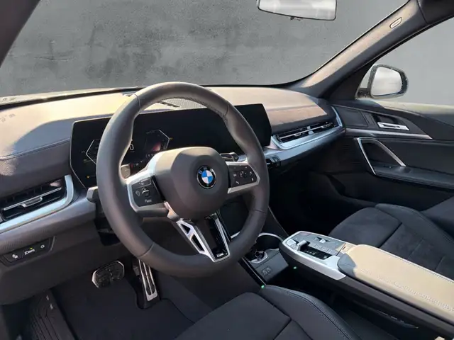 BMW X1 view 9
