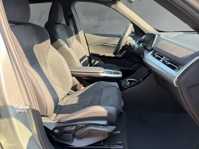 BMW X1 view 11