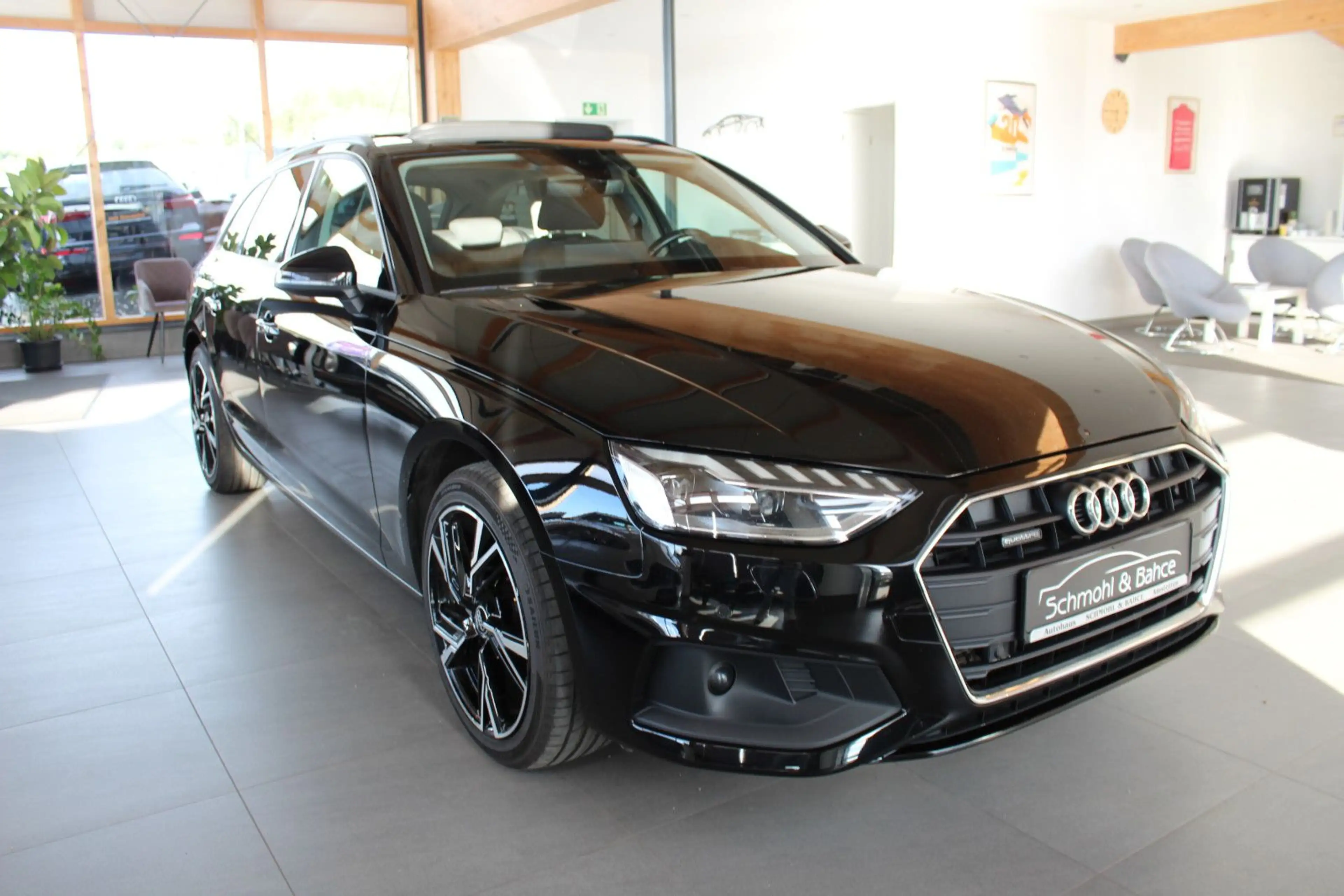 Audi A4 Avant 40 TDI S tro quattro*NAVI*LED*VIRT*PANO — photo 3