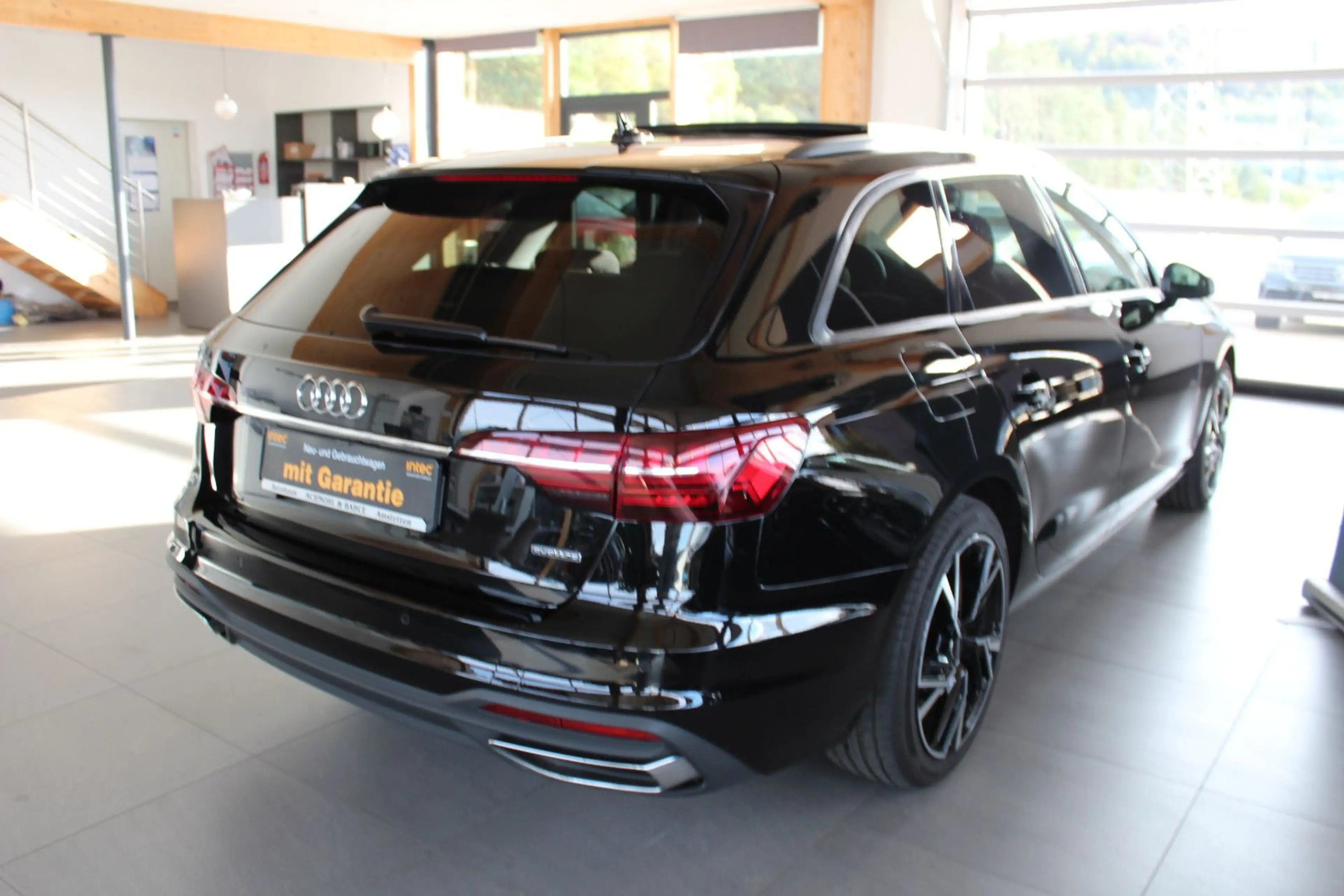 Audi A4 Avant 40 TDI S tro quattro*NAVI*LED*VIRT*PANO — photo 4