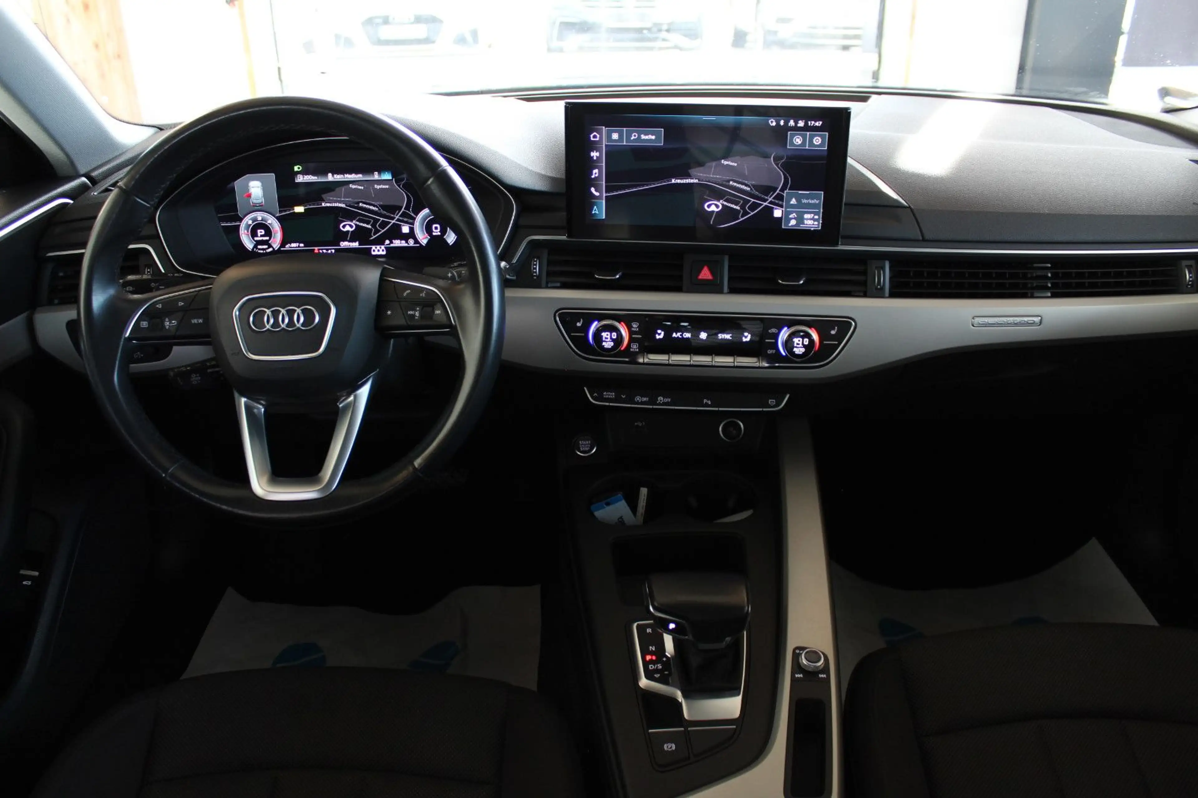 Audi A4 Avant 40 TDI S tro quattro*NAVI*LED*VIRT*PANO — photo 10