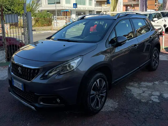 Peugeot 2008 view 5