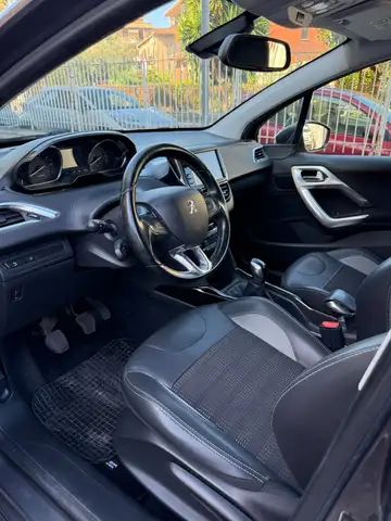 Peugeot 2008 view 10