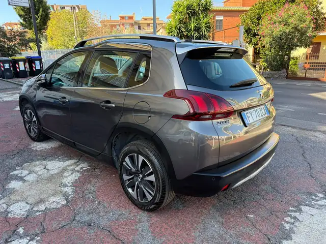 Peugeot 2008 view 7