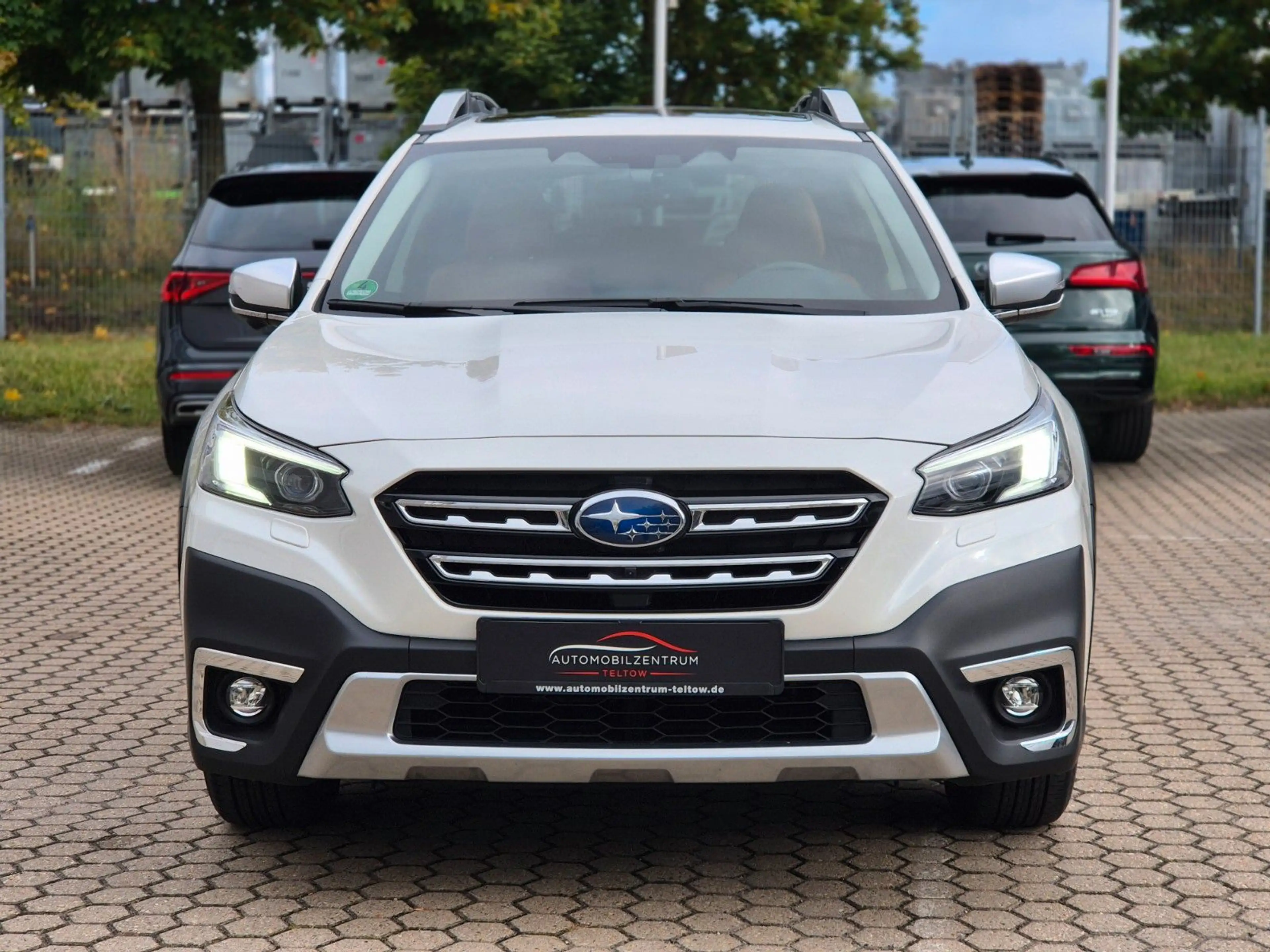 Subaru OUTBACK Platinum Lineartronic H&K LEDER GLASDACH — photo 3