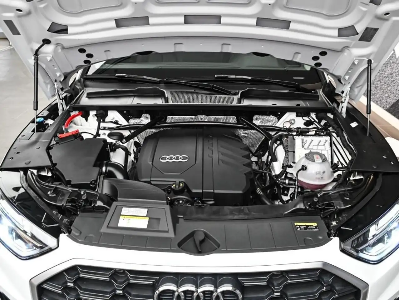Audi Q5 снимка Audi Q5