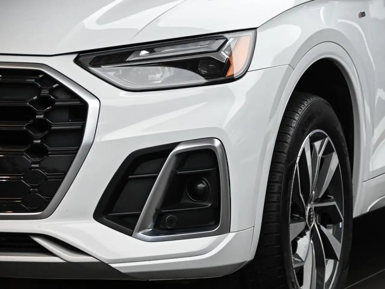Audi Q5 снимка Audi Q5