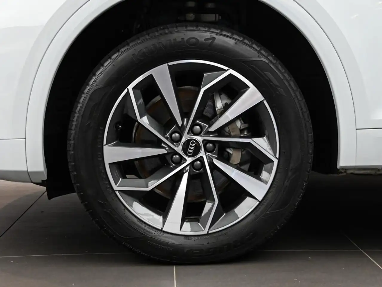 Audi Q5 снимка Audi Q5