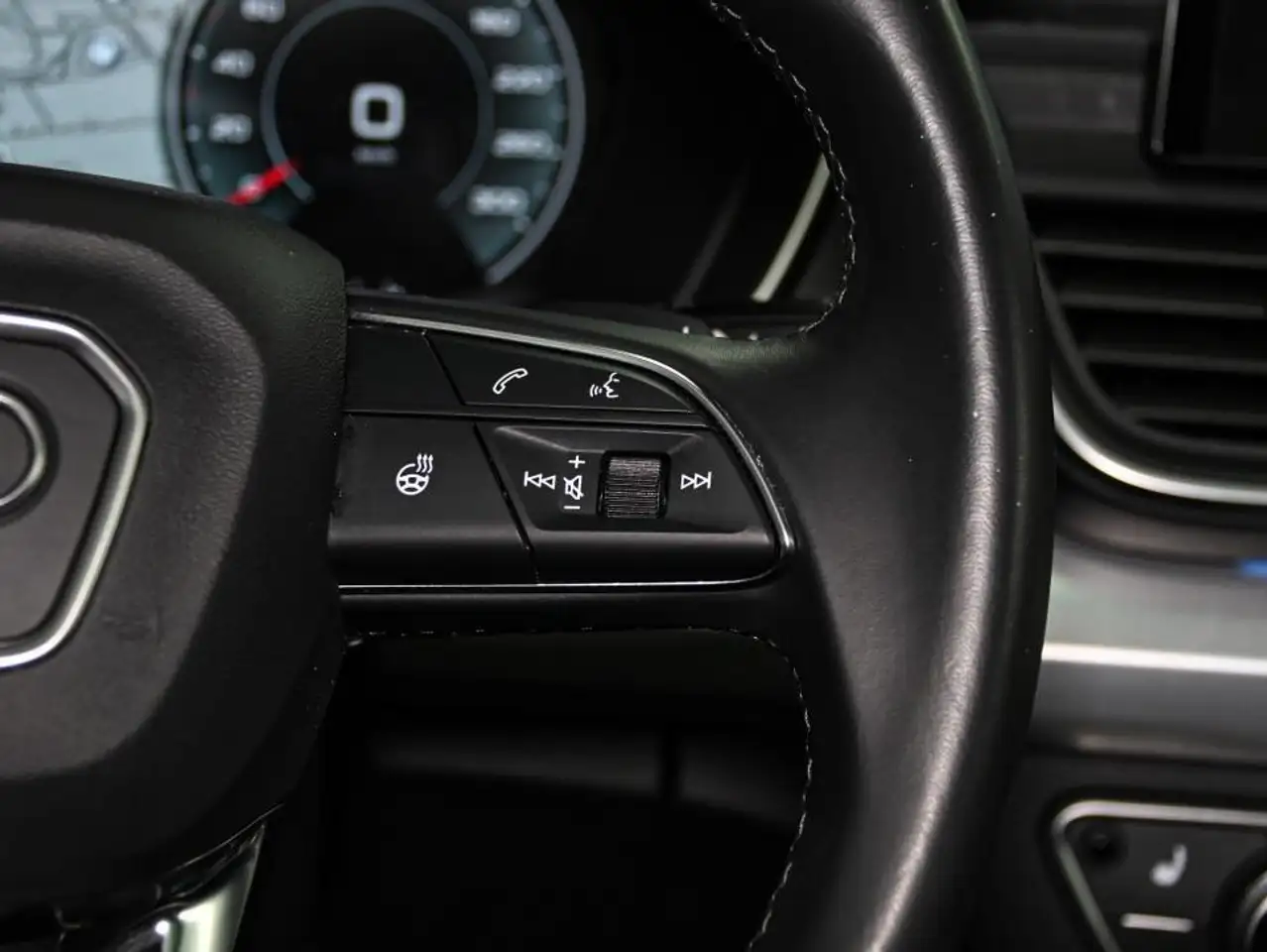 Audi Q5 снимка Audi Q5