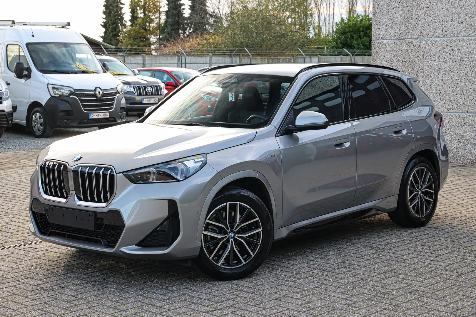 BMW X1 M-PAKKET*156PK*ELECT-TREKHAAK*ELECT-KOFFER*NIEUW* Gris - 1